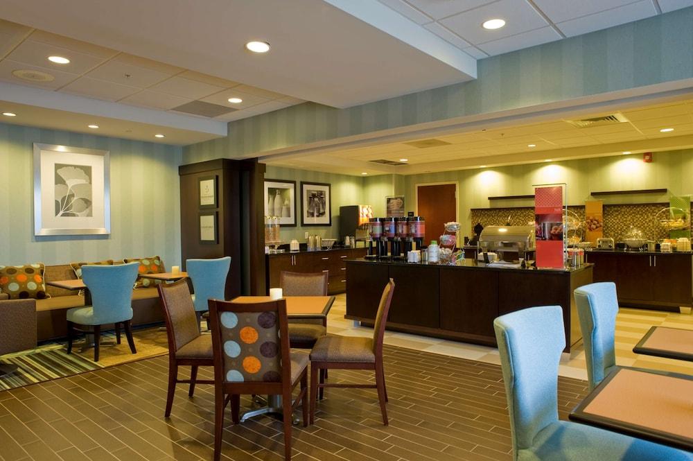 Hampton Inn Anderson/Alliance Business Park Экстерьер фото