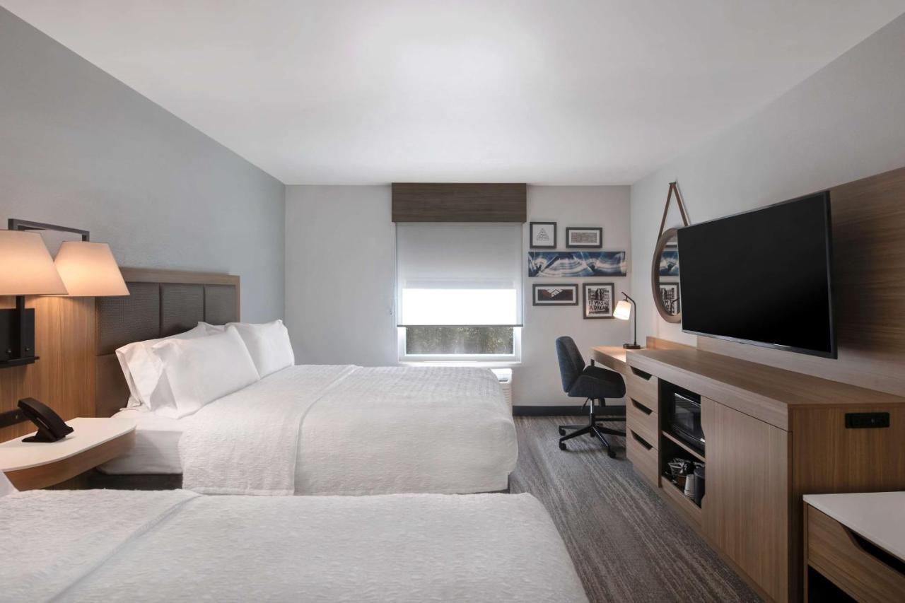 Hampton Inn Anderson/Alliance Business Park Экстерьер фото