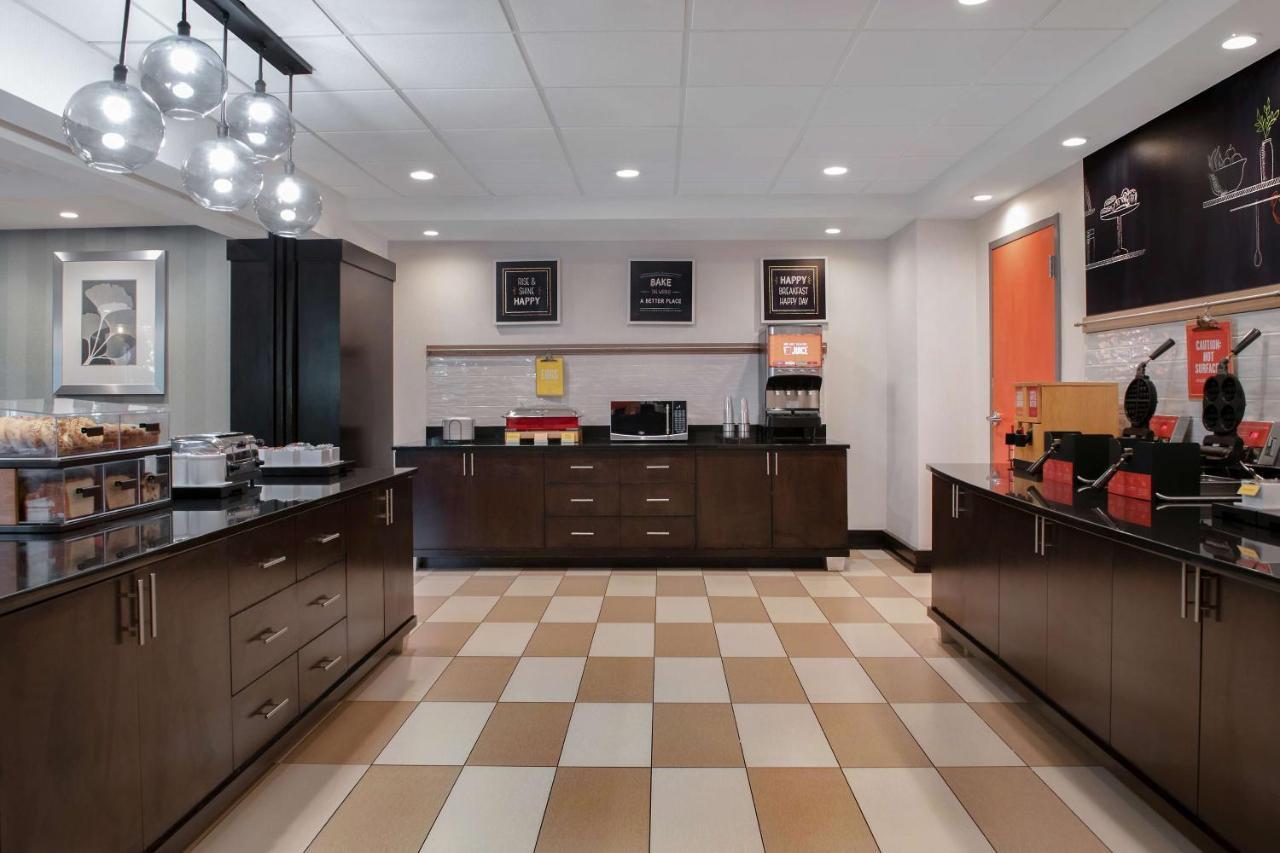 Hampton Inn Anderson/Alliance Business Park Экстерьер фото