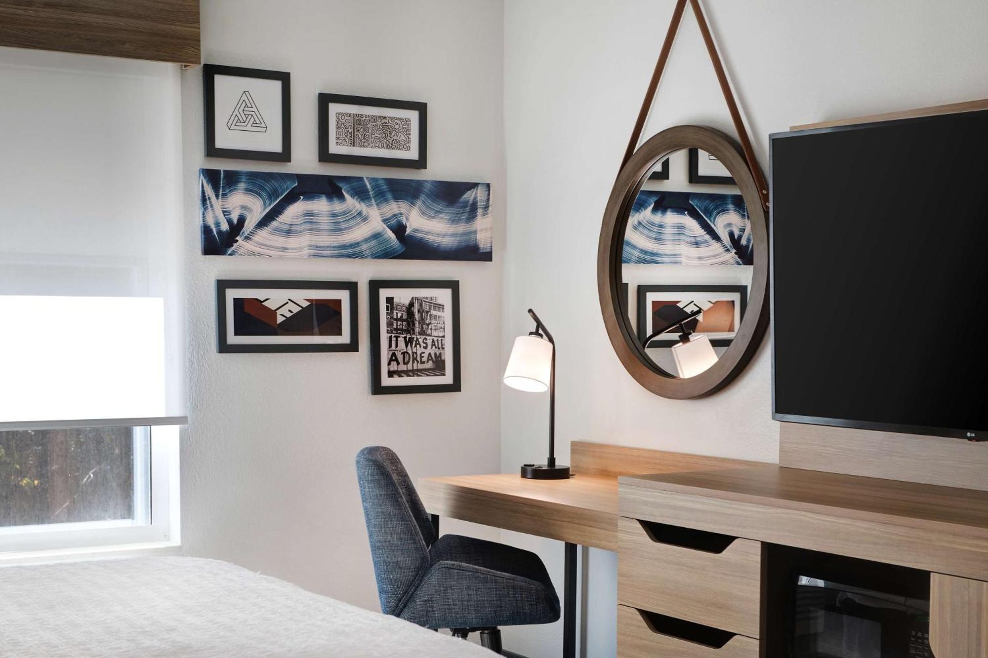 Hampton Inn Anderson/Alliance Business Park Экстерьер фото