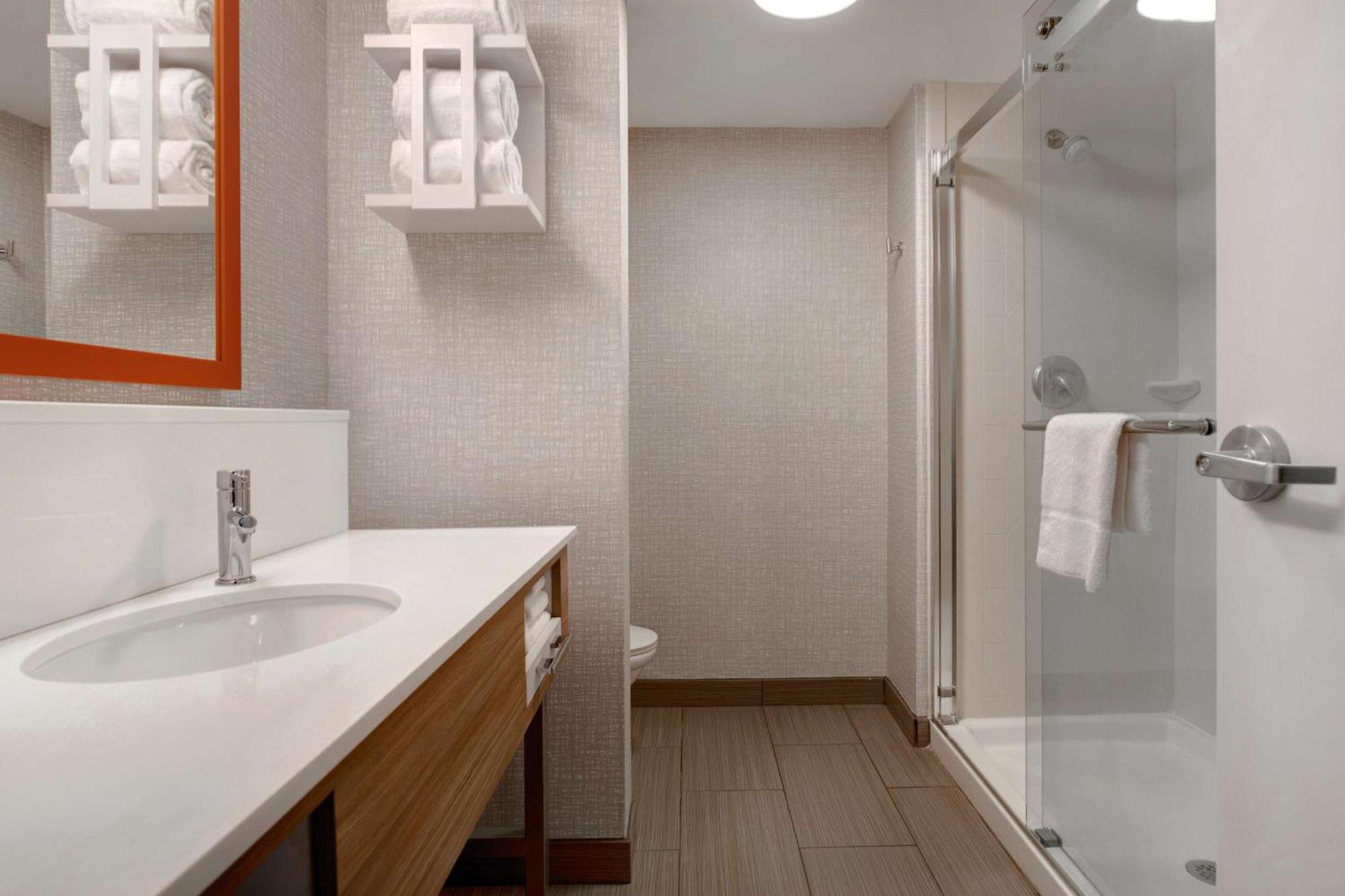 Hampton Inn Anderson/Alliance Business Park Экстерьер фото