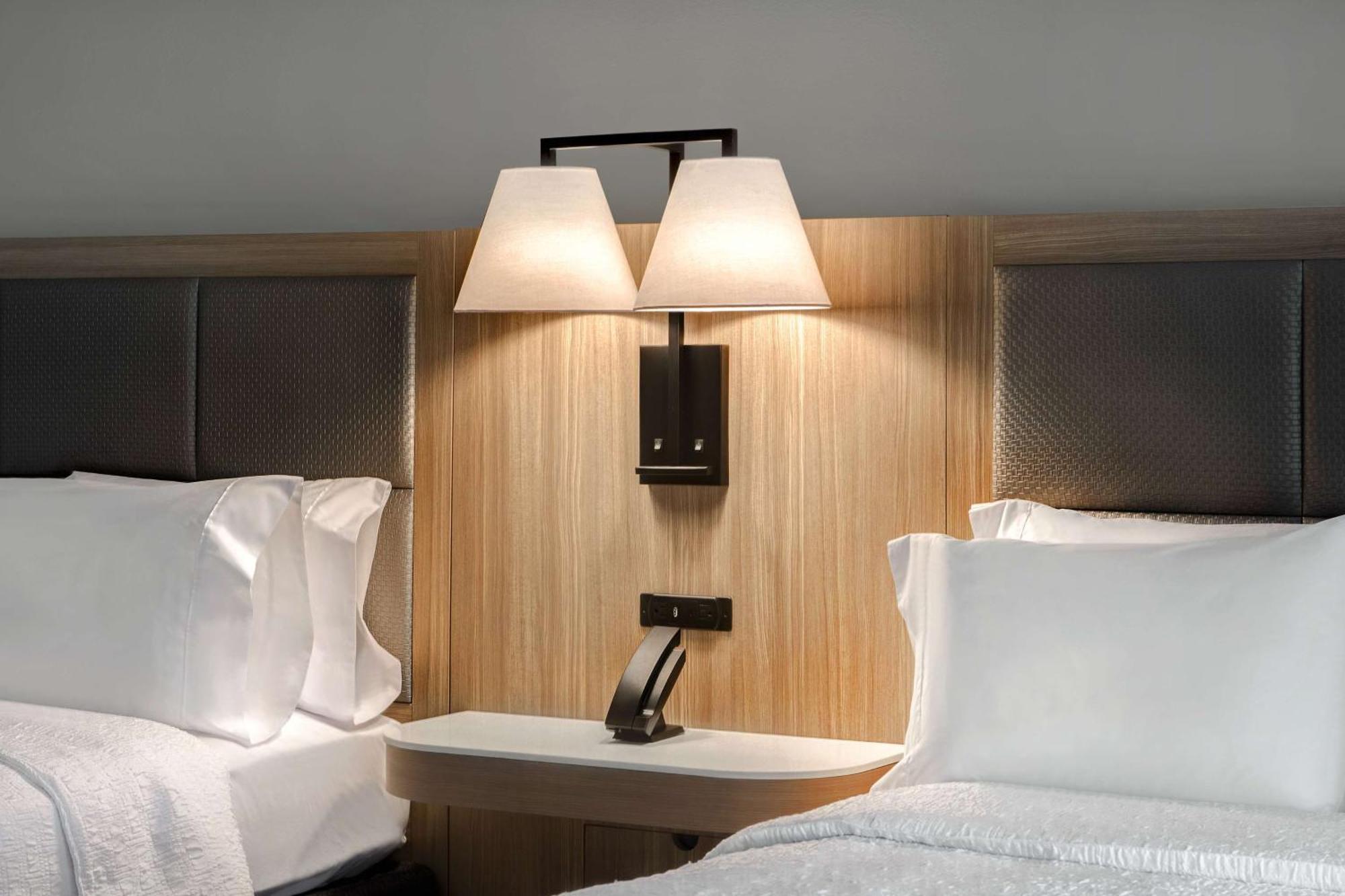 Hampton Inn Anderson/Alliance Business Park Экстерьер фото