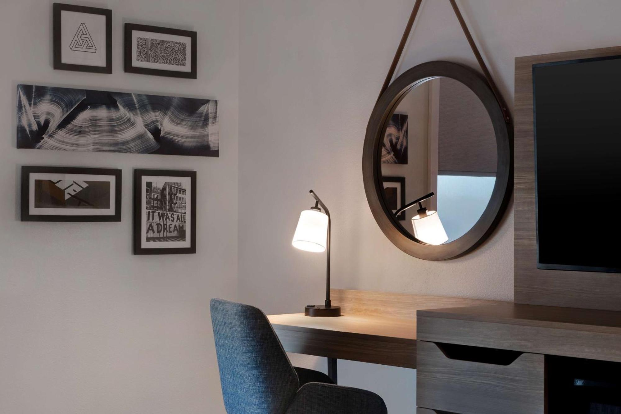 Hampton Inn Anderson/Alliance Business Park Экстерьер фото