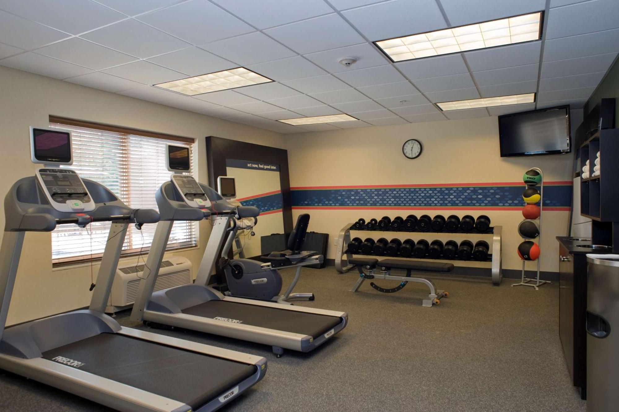 Hampton Inn Anderson/Alliance Business Park Экстерьер фото