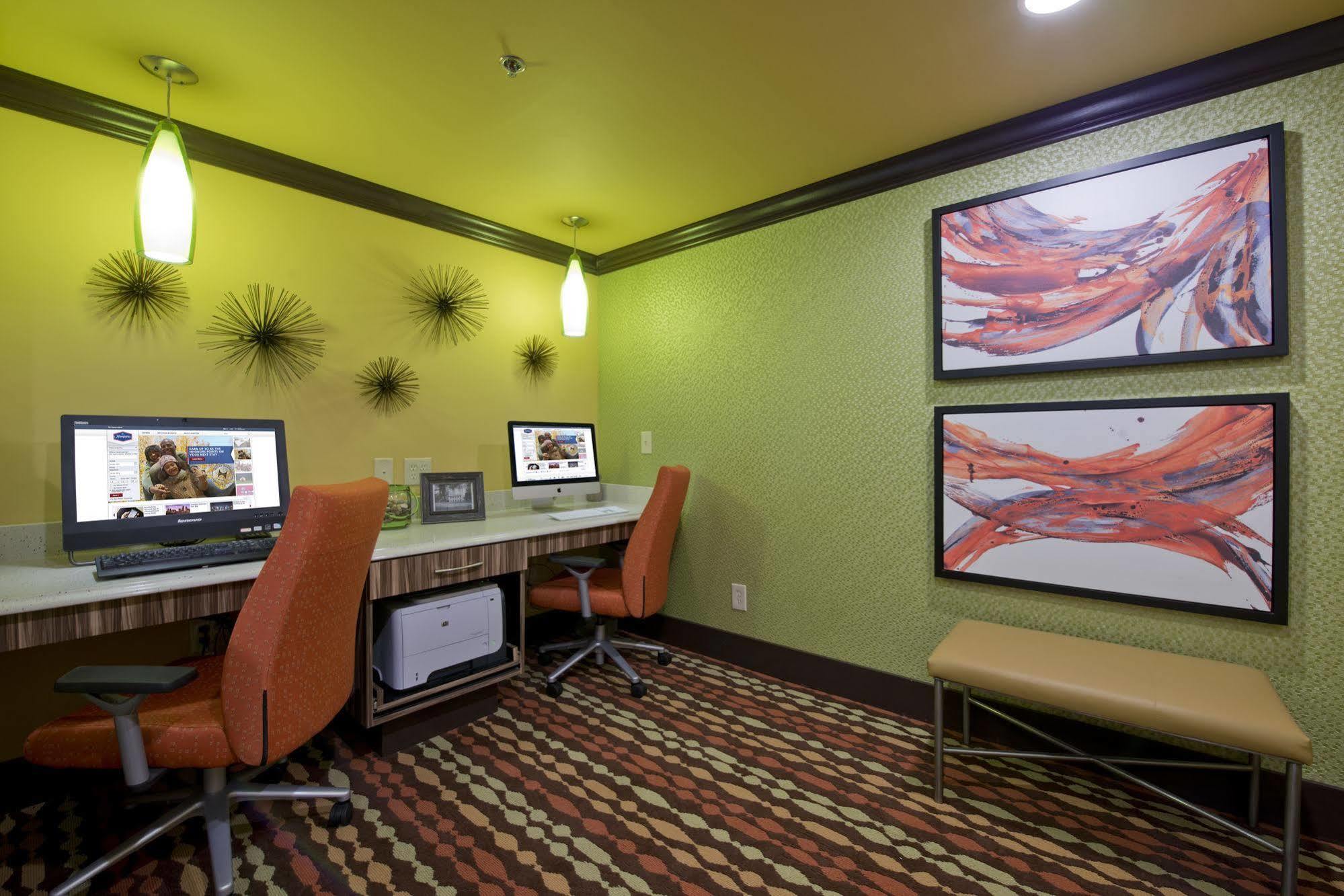 Hampton Inn Anderson/Alliance Business Park Экстерьер фото